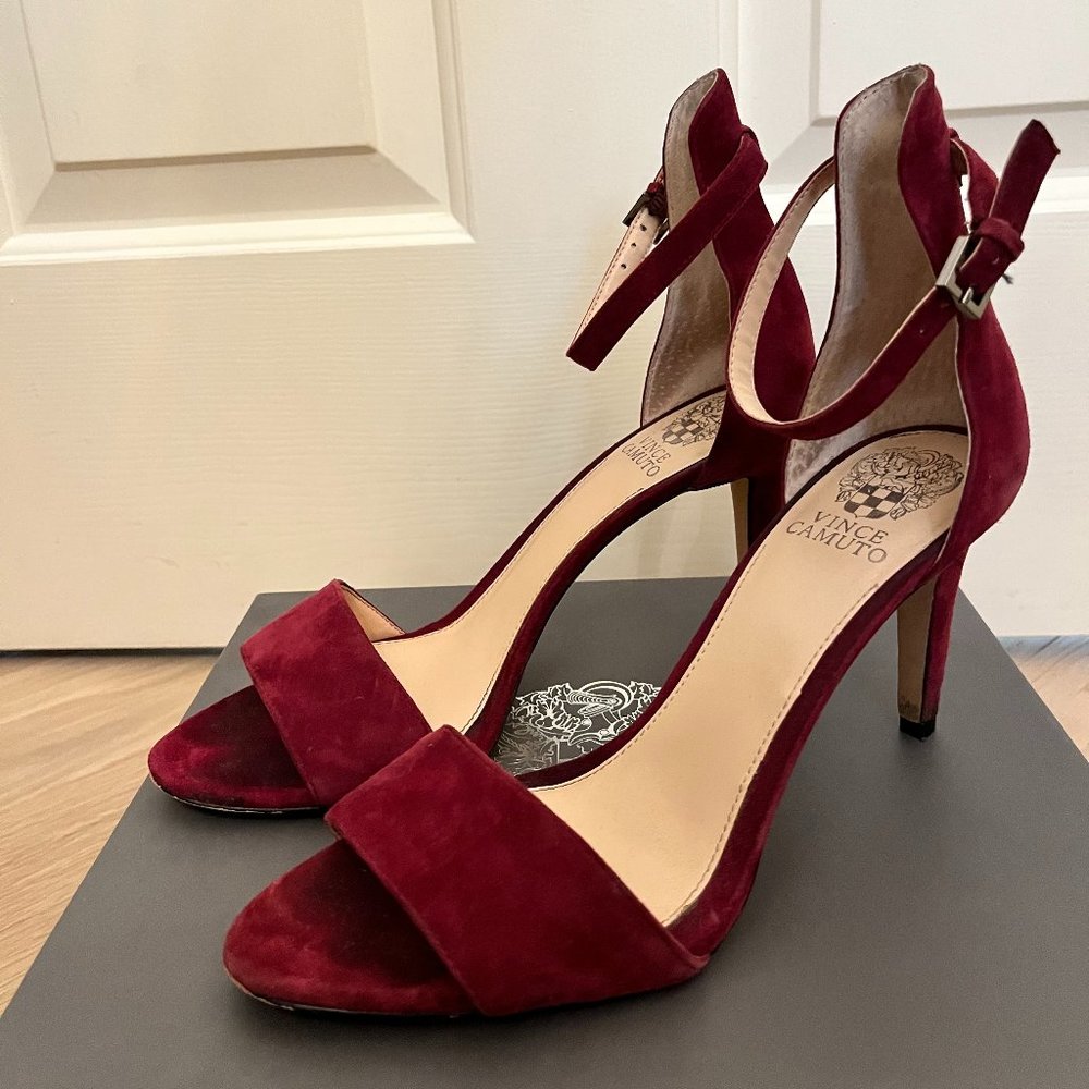 Vince Camuto Heels Burgundy Size 9